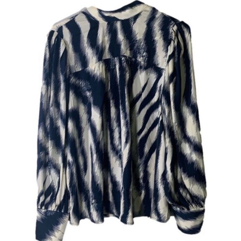Maison d’ Amelie Paris NAVY & Cream abstract zebra print blouse Size M